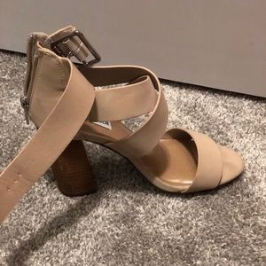 Steve Madden heel